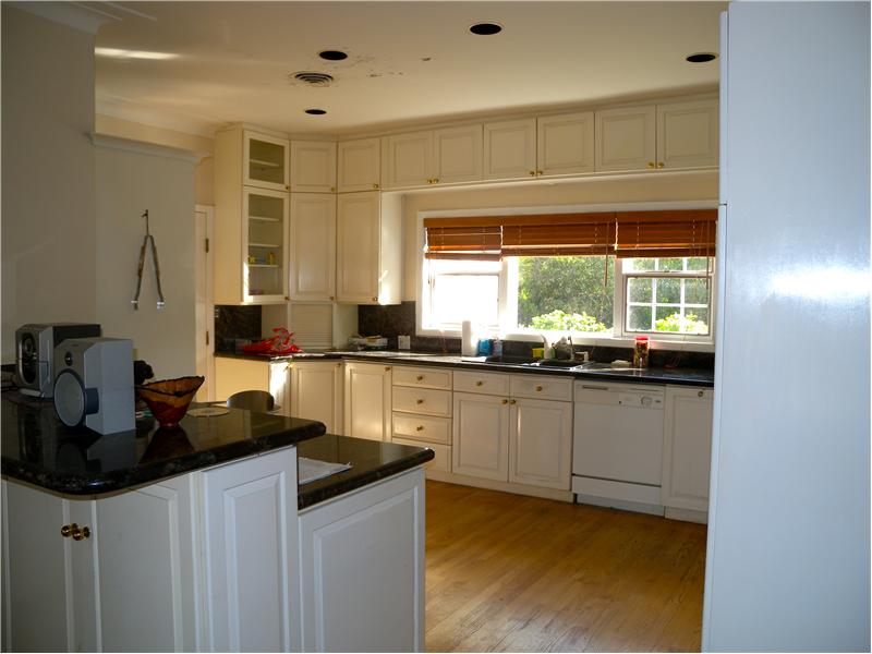 Bright airy kitchen