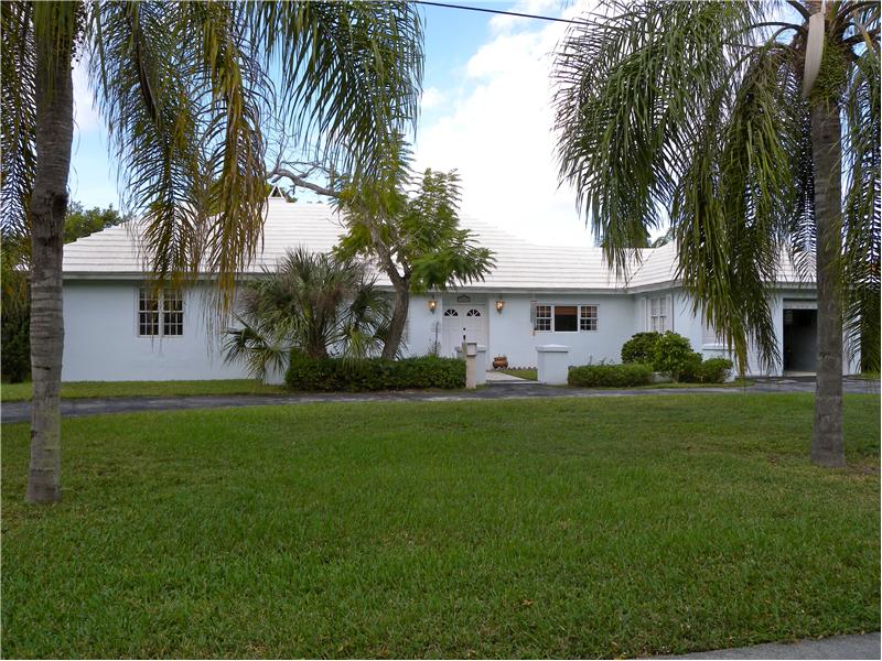 Welcoming curb appeal