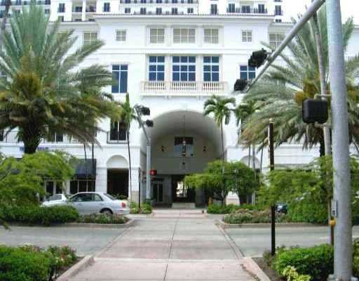 10 Aragon Ave Rental Exterior in Coral Gables