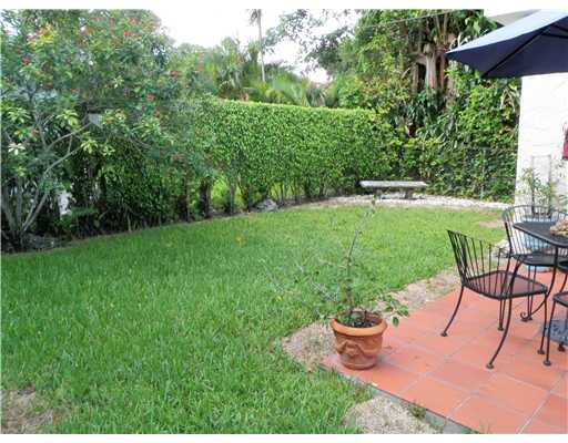Old Spanish Rental in Coral Gables Plus Backyard
