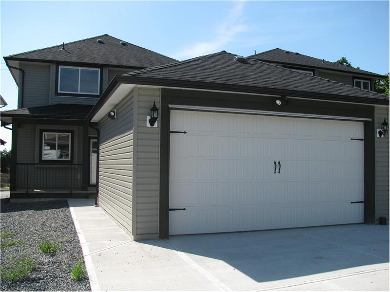 Detached Double Garage with lane access