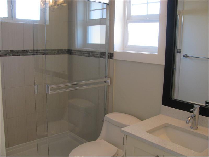 Ensuite in the 4th bedroom